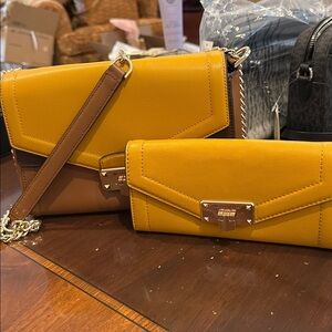 Michael Kors Bag/Wallet Set